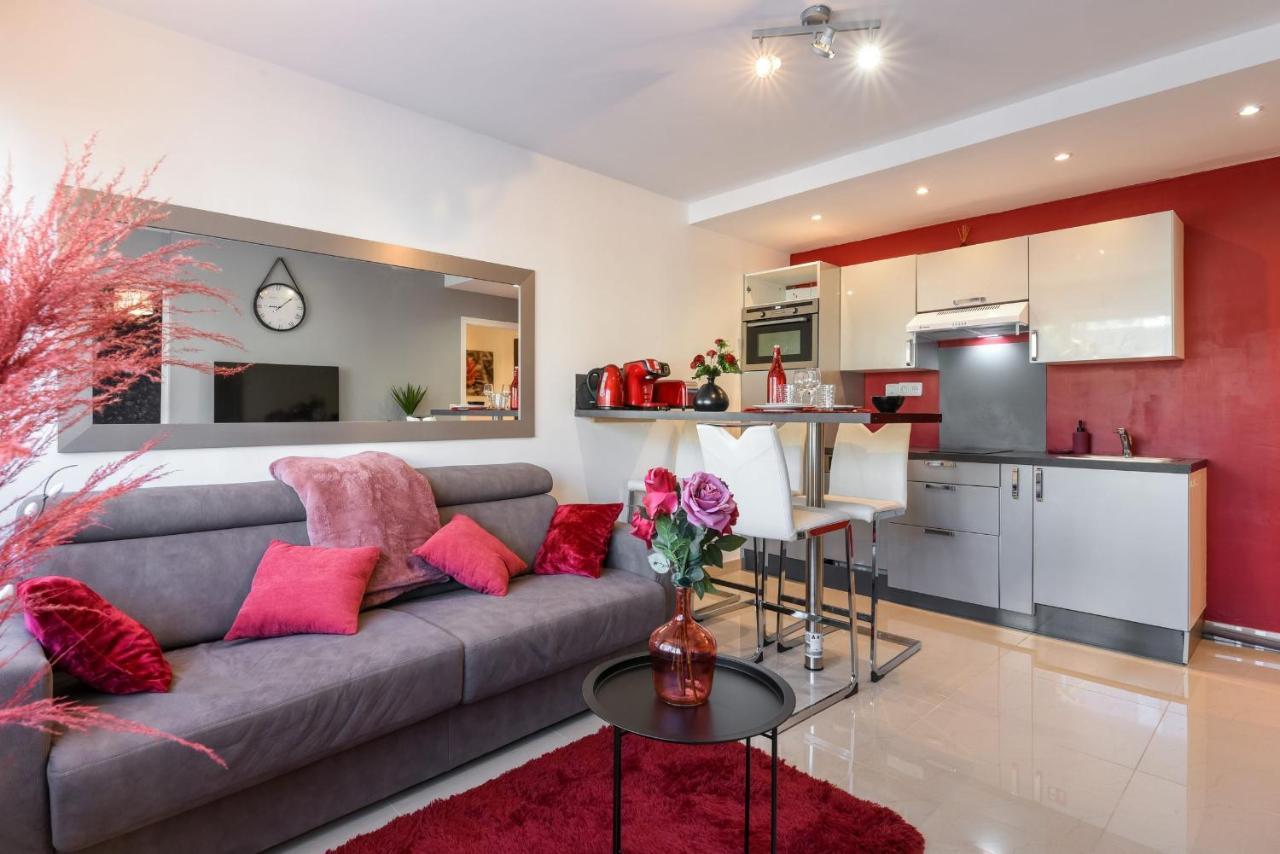 Апартаменты Au Nom De La Rose - Casa Vostra - Caution 800 Eur & Id Requises - Аннемас Экстерьер фото