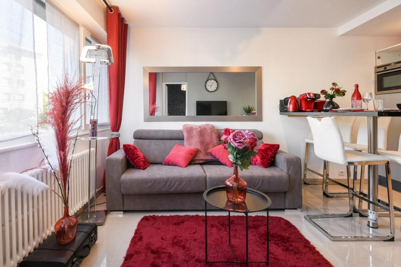 Апартаменты Au Nom De La Rose - Casa Vostra - Caution 800 Eur & Id Requises - Аннемас Экстерьер фото
